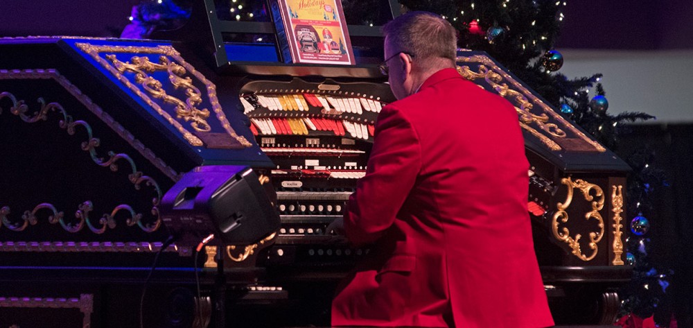 Walt Strony makes his second appearance on the Albee Mighty Wurlitzer Organ.