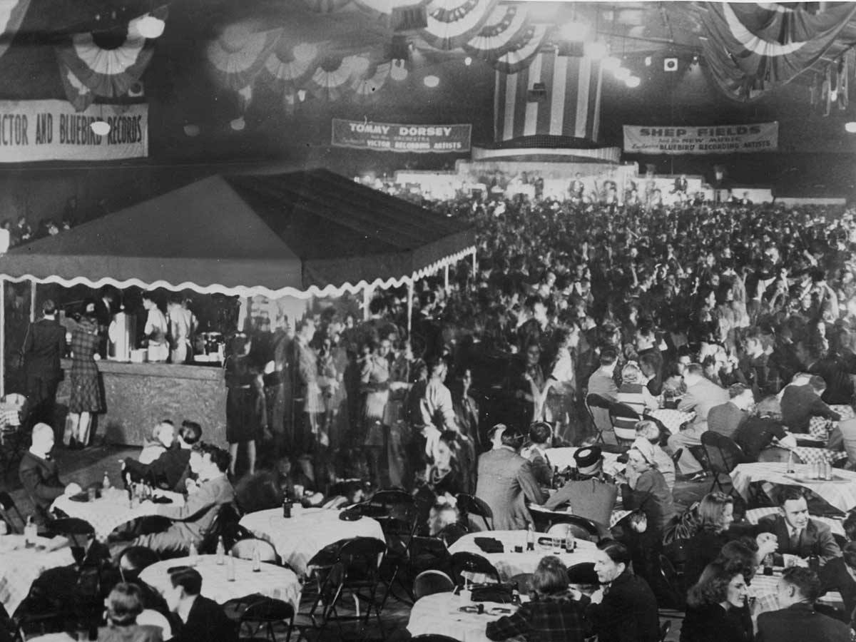 Ballroom 1941 RCA Dance Contest, with Tommy Dorsey and Frank Sinatra