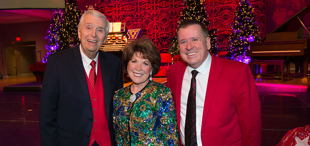 Happy Holidays 2017 with Nancy James and Walt Strony