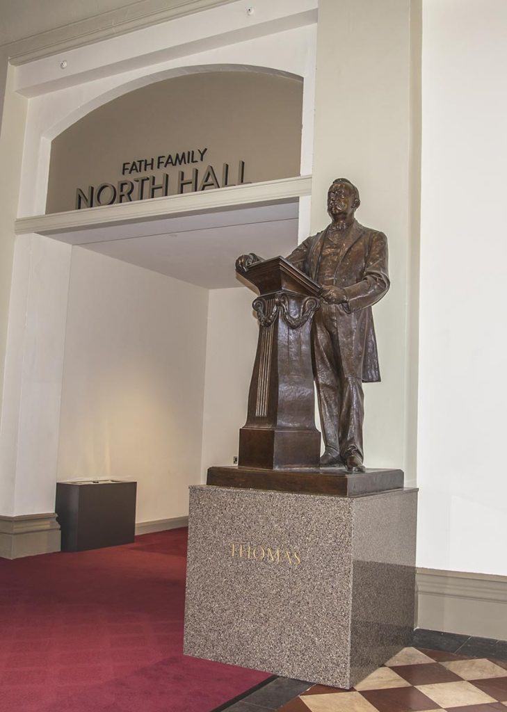 Statue of Theodore Thomas in Cincinnati Music Hall