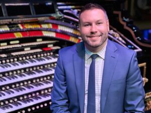 Brett Valliant, theatre organist